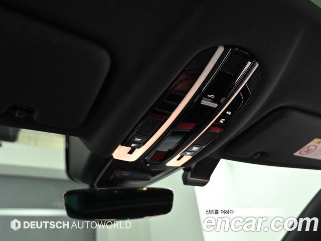 Porsche Cayenne 2021 — photo 18