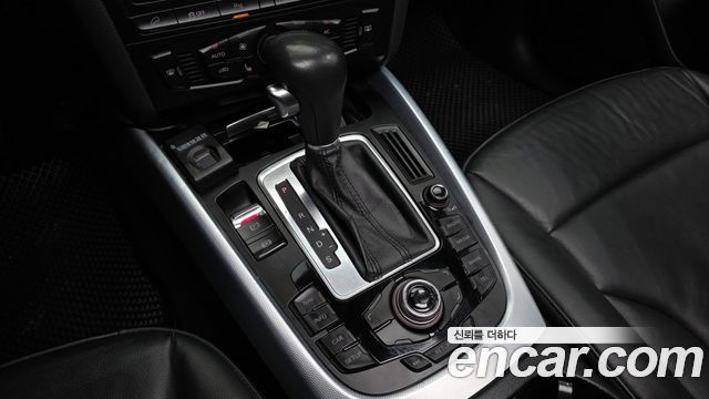 Audi Q5 2012 — photo 9