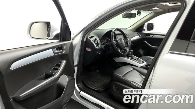 Audi Q5 2012 — photo 10