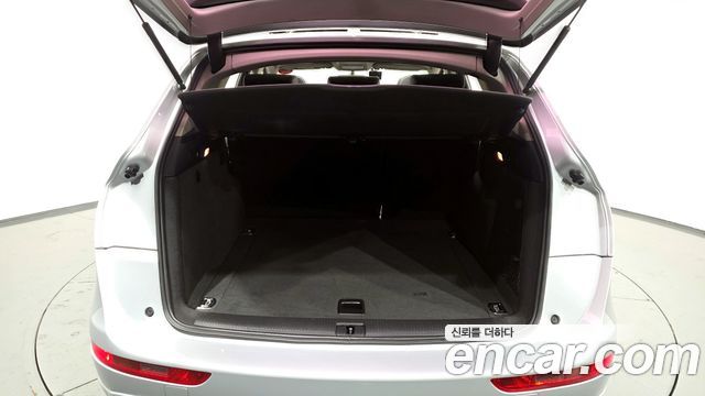 Audi Q5 2012 — photo 20