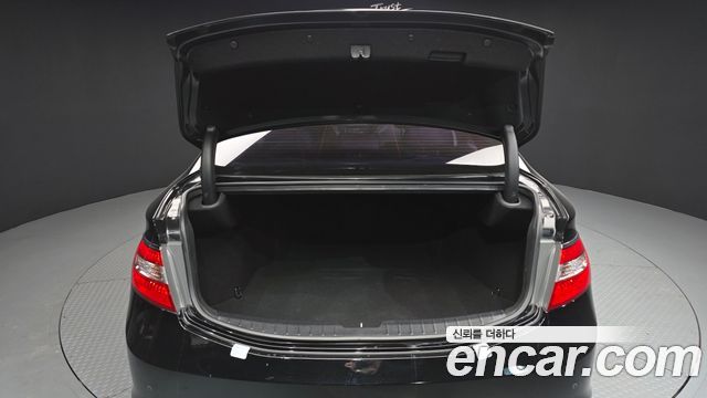 Hyundai Grandeur 2017 — photo 20