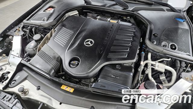 Mercedes-Benz CLS-Class 2023 — photo 6