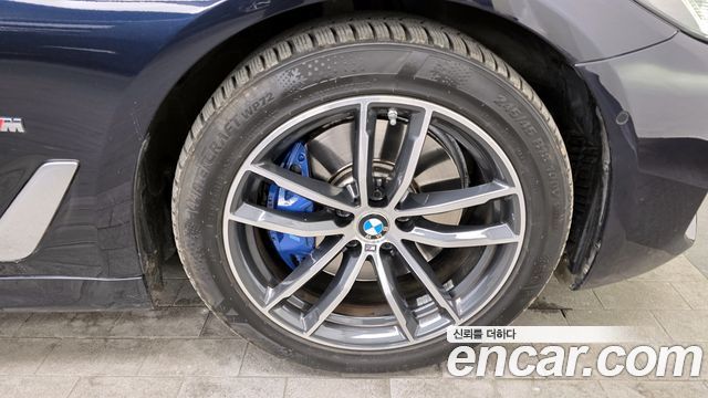 BMW 5-Series 2021 — photo 5