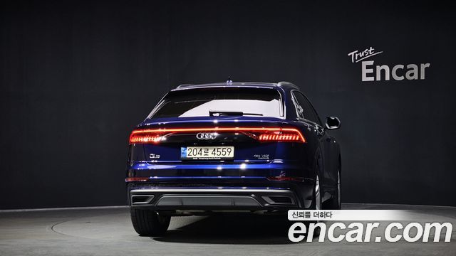 Audi Q8 2021 — photo 4