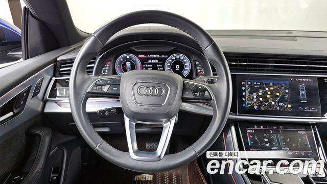Audi Q8 2021 — photo 13