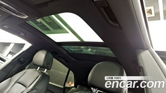 Audi Q8 2021 — photo 18