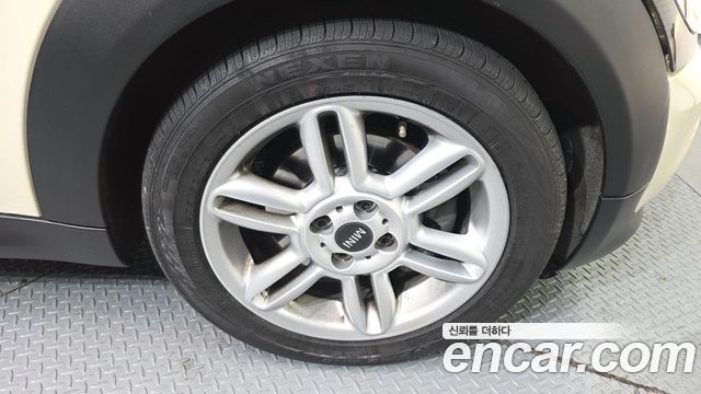 Mini Cooper 2011 — photo 5
