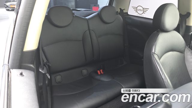 Mini Cooper 2011 — photo 12