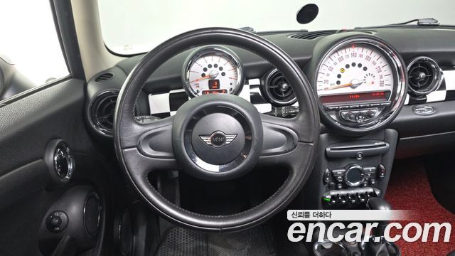 Mini Cooper 2011 — photo 13