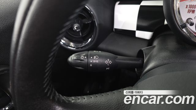 Mini Cooper 2011 — photo 15