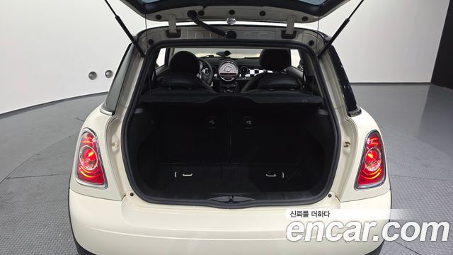 Mini Cooper 2011 — photo 20