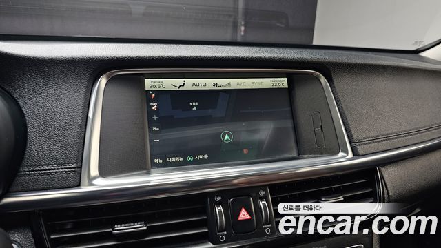 Kia K5 2016 — photo 16