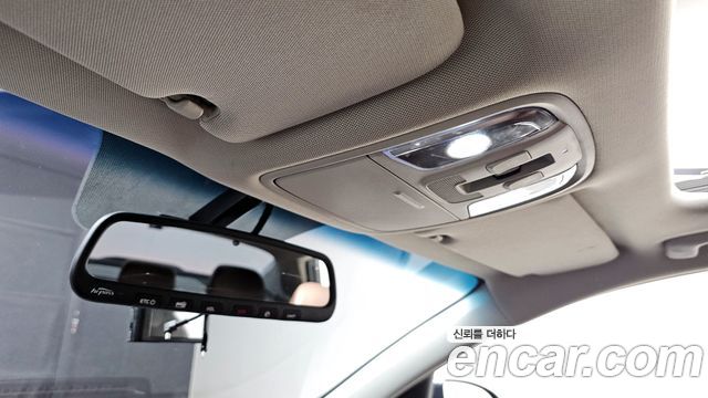 Kia K5 2016 — photo 17