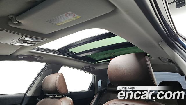 Kia K5 2016 — photo 19