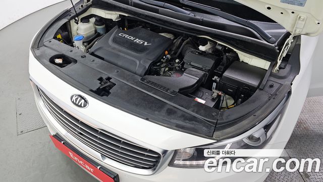 Kia Canival 2016 — photo 6
