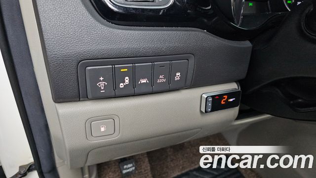 Kia Canival 2016 — photo 14