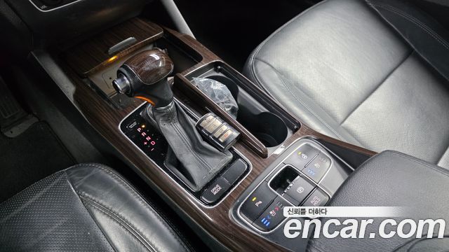 Kia K7 2015 — photo 9