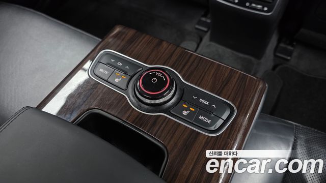 Kia K7 2015 — photo 19