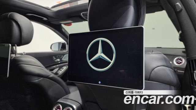 Mercedes-Benz S-Class 2016 — photo 18