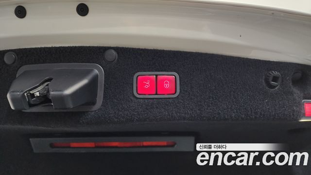 Mercedes-Benz S-Class 2016 — photo 20