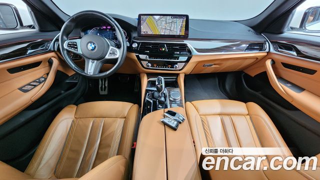BMW 5-Series 2022 — photo 6