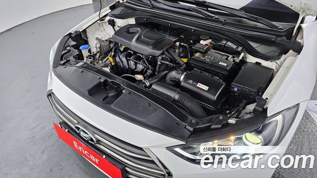 Hyundai AVANTE 2018 — photo 6