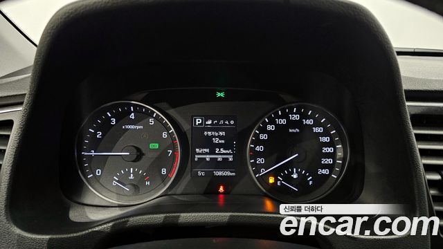 Hyundai AVANTE 2018 — photo 8