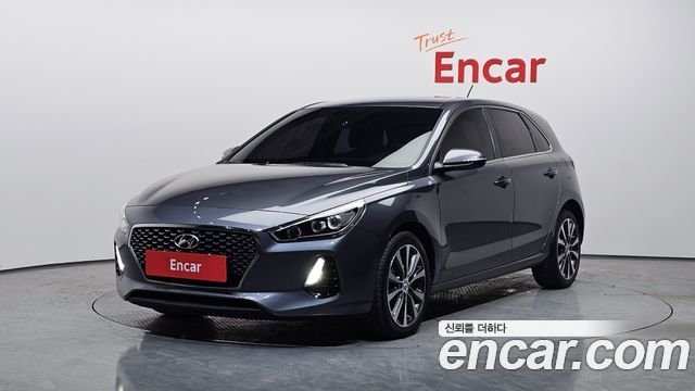 Hyundai i30 2018 — photo 1