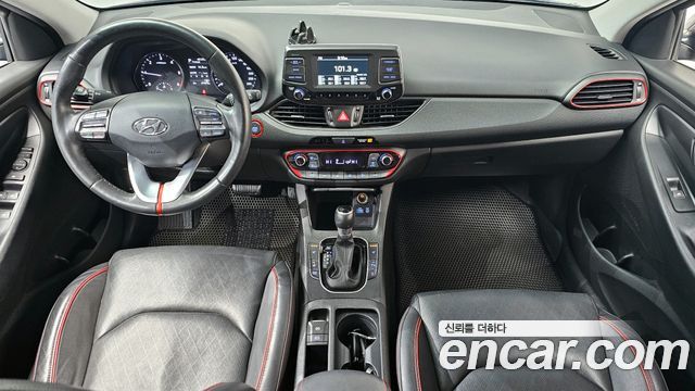 Hyundai i30 2018 — photo 7