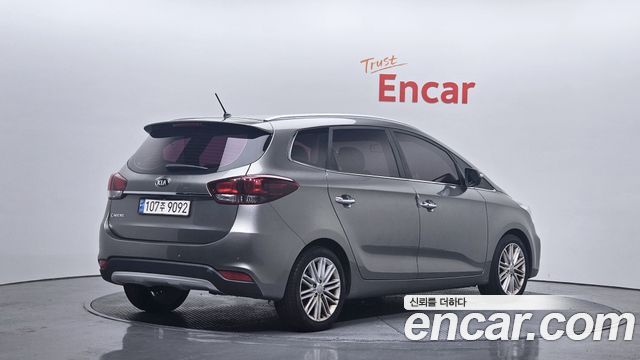 Kia Carens 2018 — photo 2