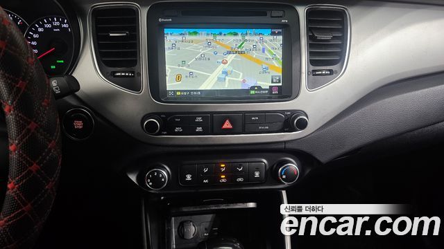 Kia Carens 2018 — photo 14