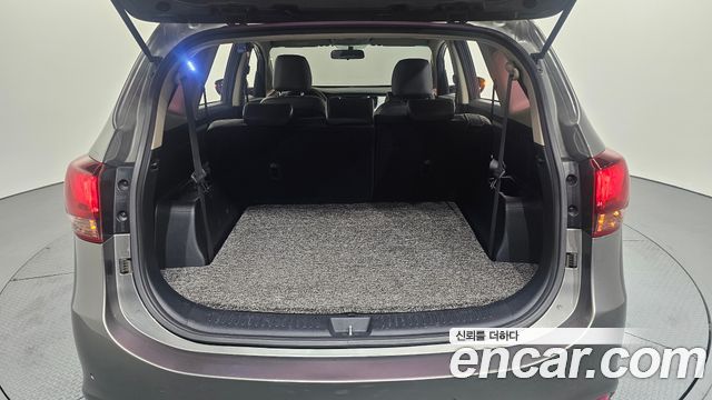 Kia Carens 2018 — photo 20
