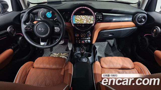 Mini Cooper 2024 — photo 7