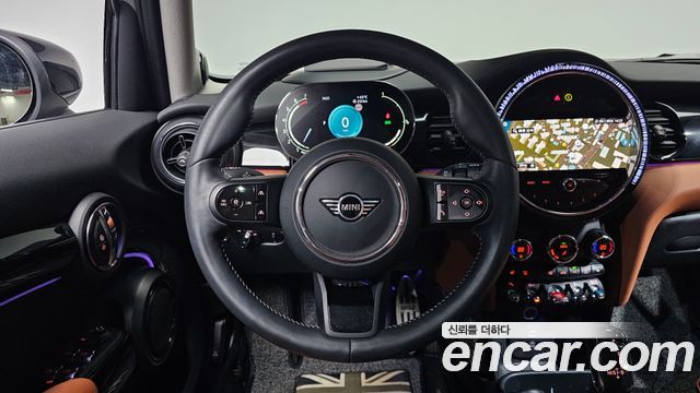 Mini Cooper 2024 — photo 13