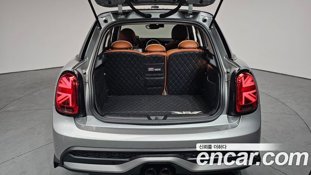 Mini Cooper 2024 — photo 20
