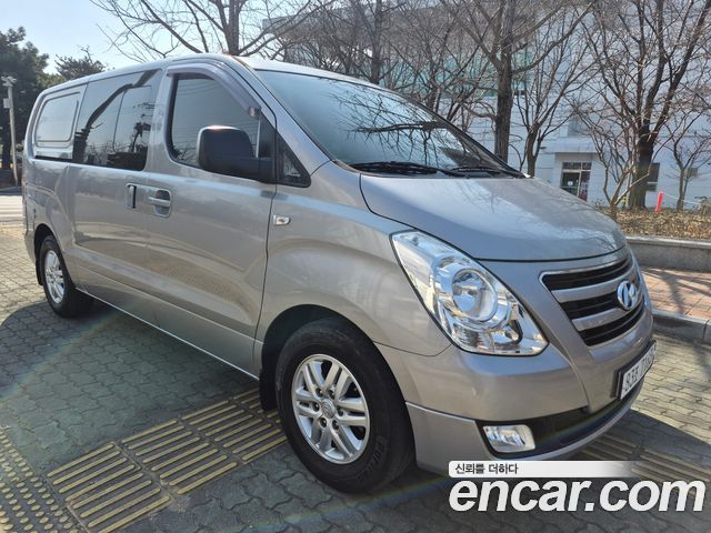 Hyundai Starex 2018 — photo 2
