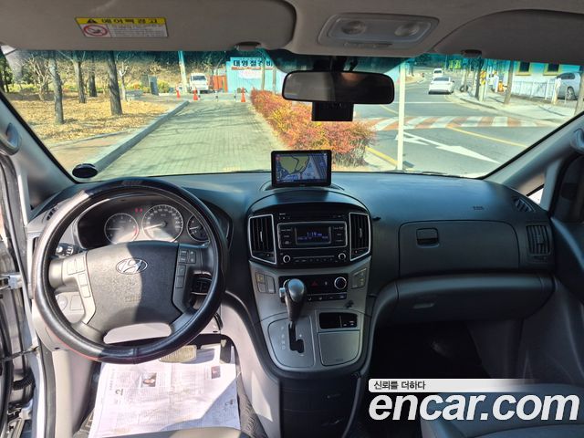 Hyundai Starex 2018 — photo 10