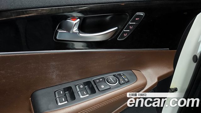 Kia Sorento 2015 — photo 18