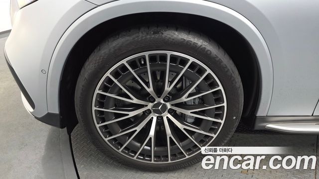 Mercedes-Benz GLC-Class 2025 — photo 5