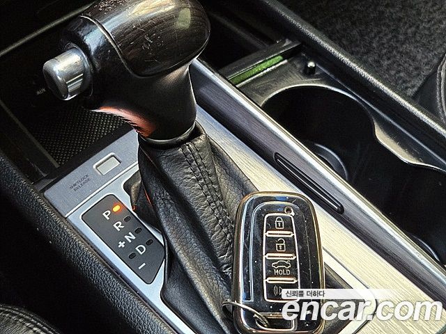 Kia K7 2012 — photo 9