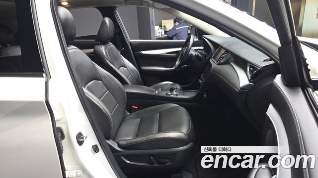 Infiniti QX50 2019 — photo 11