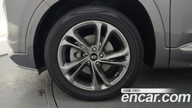 Hyundai Santafe 2019 — photo 5