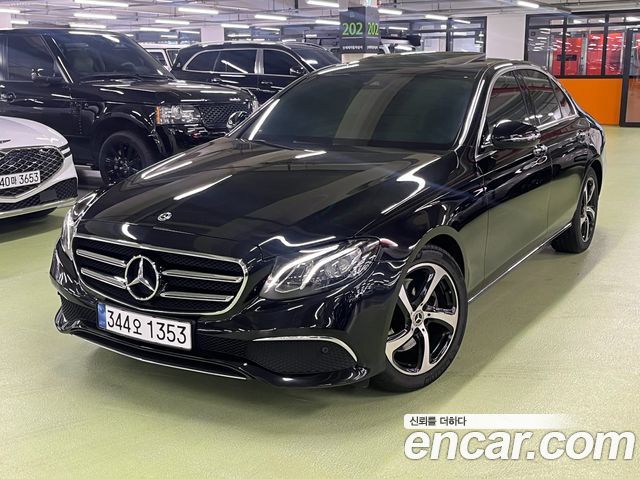 Mercedes-Benz E-Class 2020 — photo 1