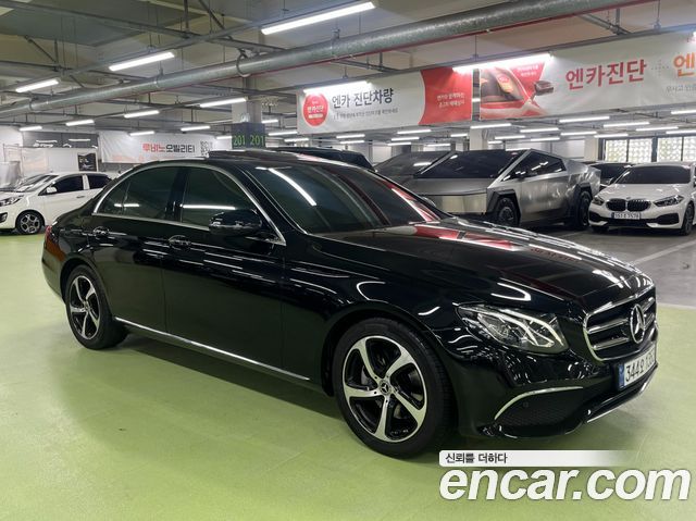 Mercedes-Benz E-Class 2020 — photo 3