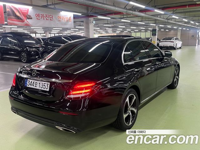 Mercedes-Benz E-Class 2020 — photo 6