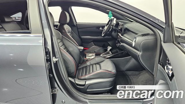 Kia K3 2022 — photo 10