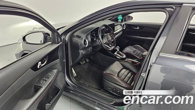 Kia K3 2022 — photo 11
