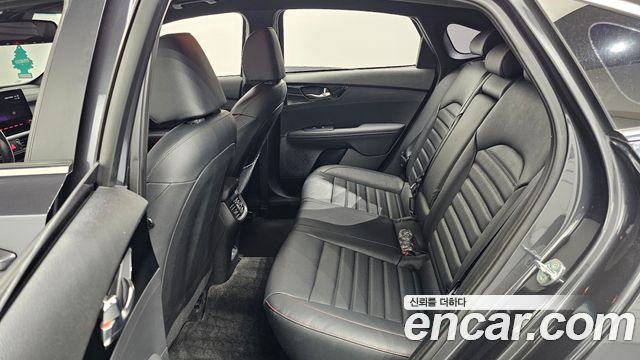 Kia K3 2022 — photo 12