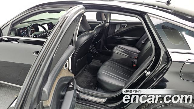 Kia K8 2022 — photo 13