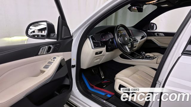 BMW X7 2022 — photo 10
